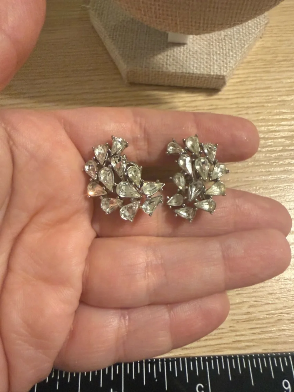 Vintage Trifari Crown Rhinestone Clip On Earrings Silver Tone Teardrop Cluster‎